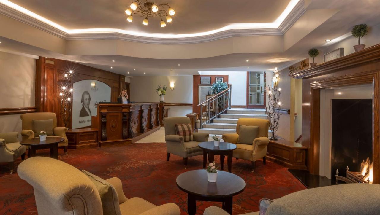 Court Yard Hotel Leixlip Kültér fotó
