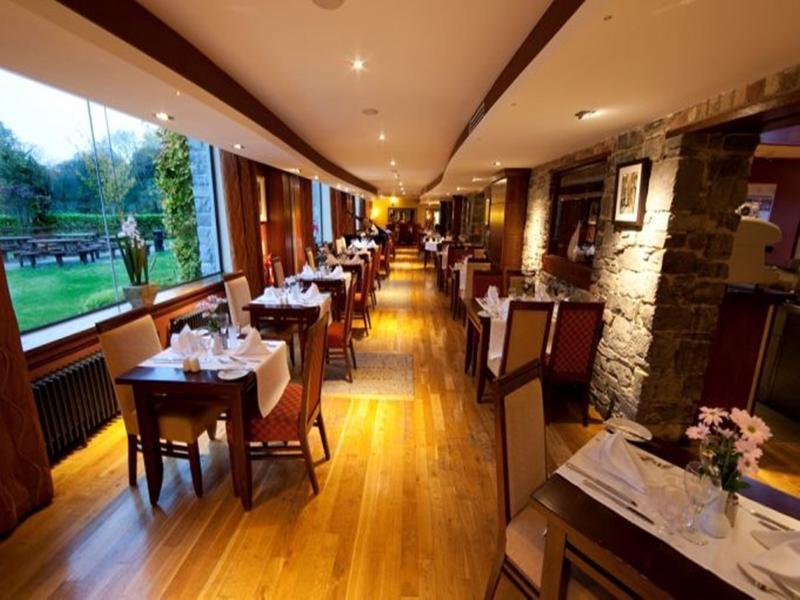 Court Yard Hotel Leixlip Kültér fotó