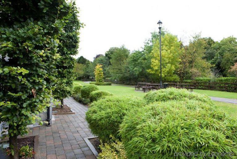 Court Yard Hotel Leixlip Kültér fotó