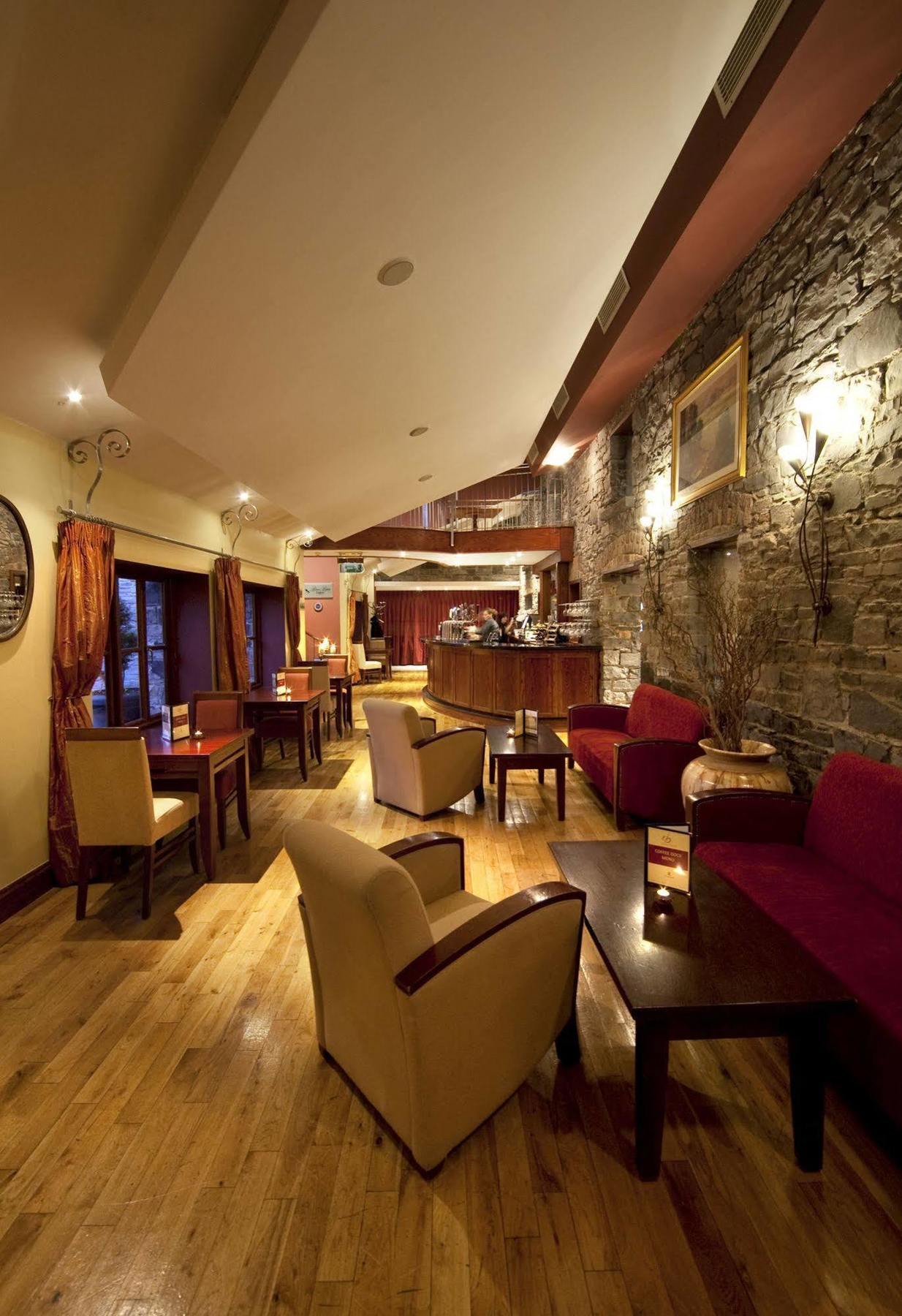 Court Yard Hotel Leixlip Kültér fotó